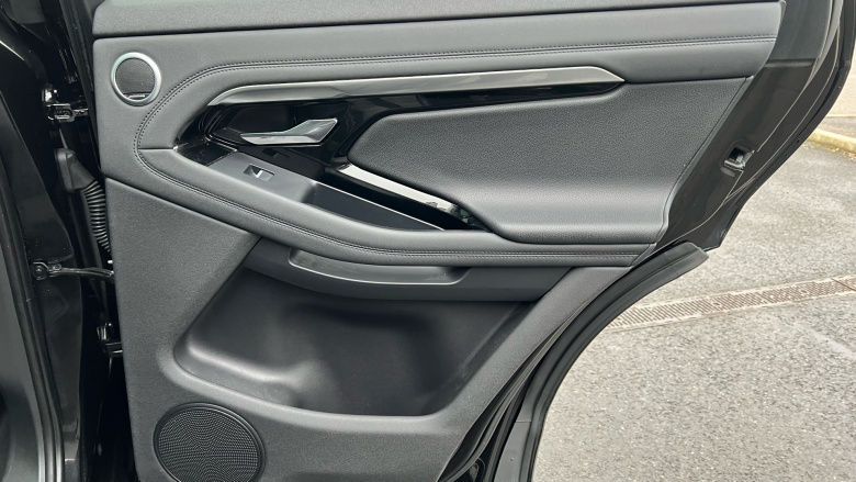 Land Rover Range Rover Evoque 2.0 D200 R-Dynamic SE 5dr Auto Diesel Hatchback